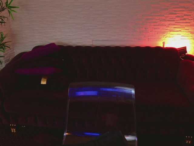 SiennaShinee live cam on BongaCams