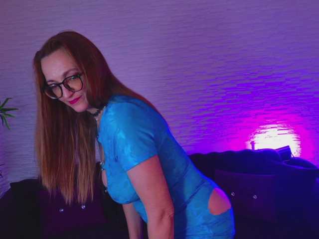 SiennaShinee live cam on BongaCams
