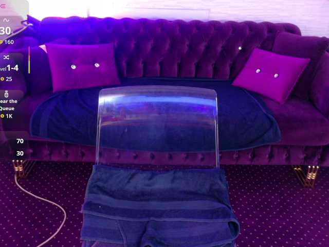 SiennaShinee live cam on BongaCams