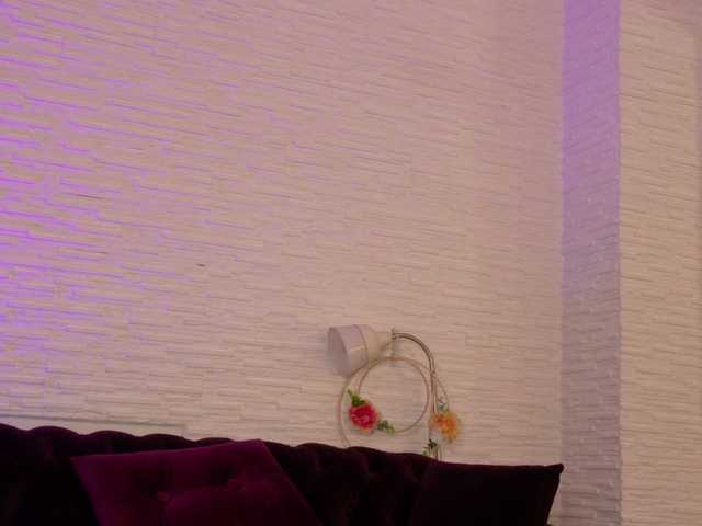 Sex chat gratuit in direct cu SiennaShinee pe BongaCams