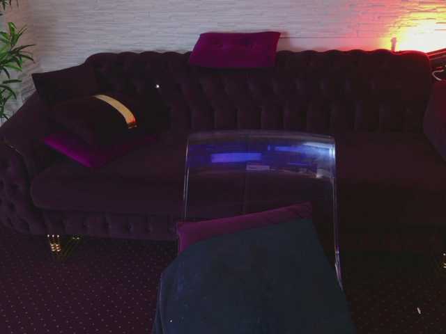 SiennaShinee live cam