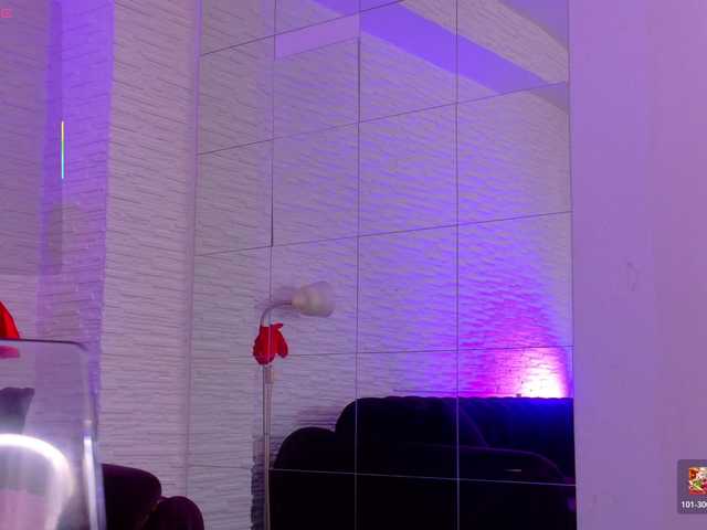 SiennaShinee live cam on BongaCams