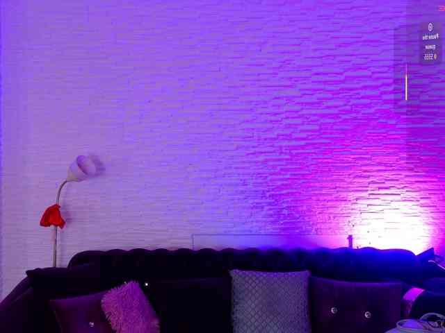 SiennaShinee webcam