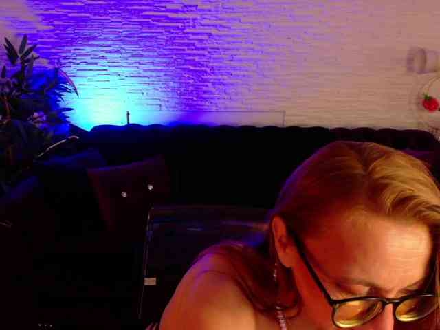 SiennaShinee webcam
