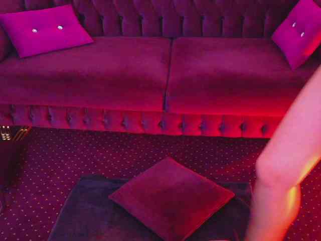 SiennaShinee webcam