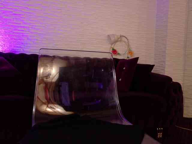 SiennaShinee webcam