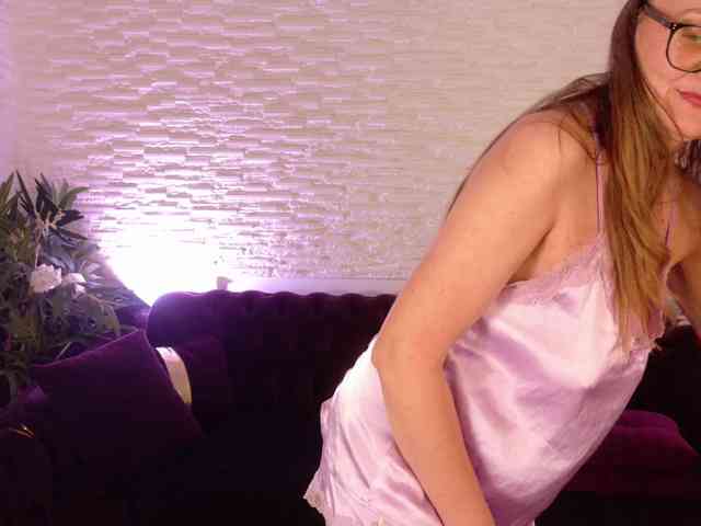 SiennaShinee webcam