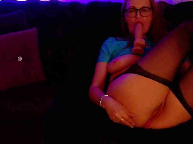 SiennaShinee webcam