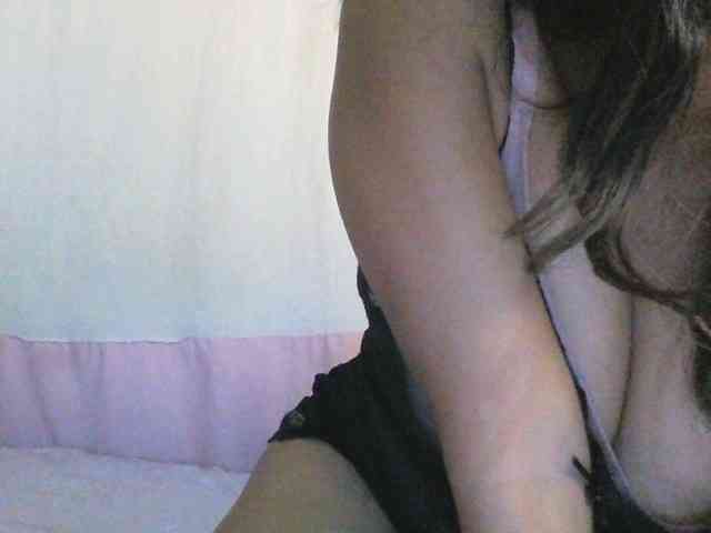HotGirlie webcam