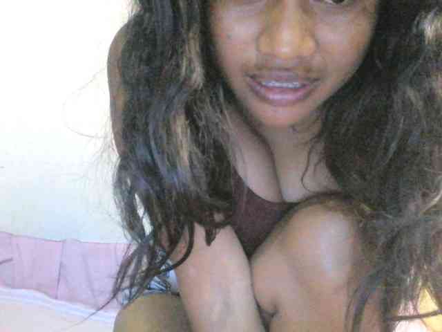 HotGirlie webcam