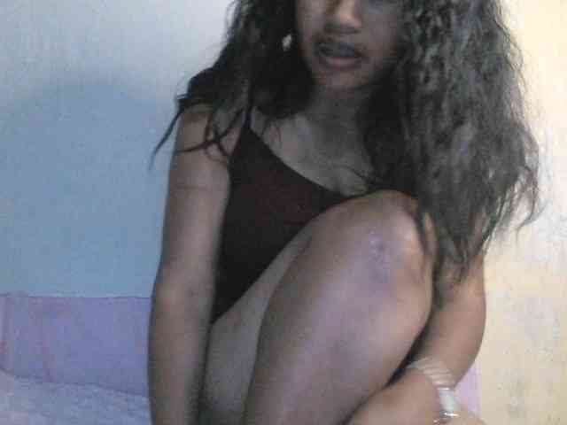 HotGirlie webcam