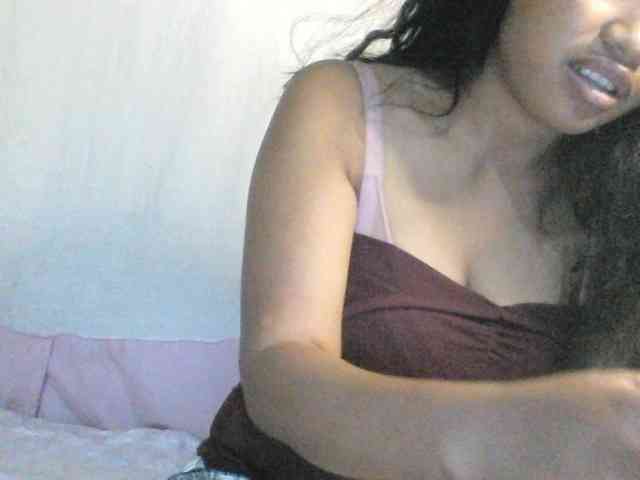 HotGirlie webcam