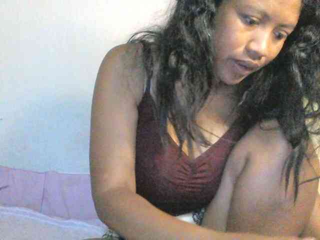 HotGirlie webcam