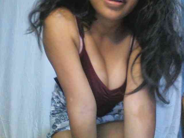HotGirlie webcam