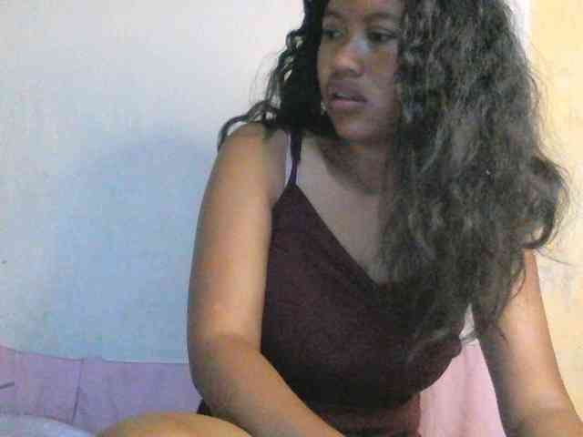 HotGirlie webcam