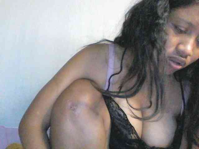 HotGirlie webcam
