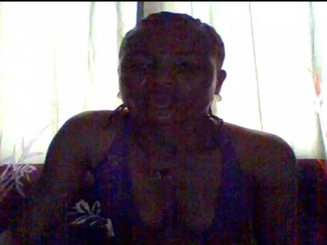 Juicypussy222 live cam on BongaCams