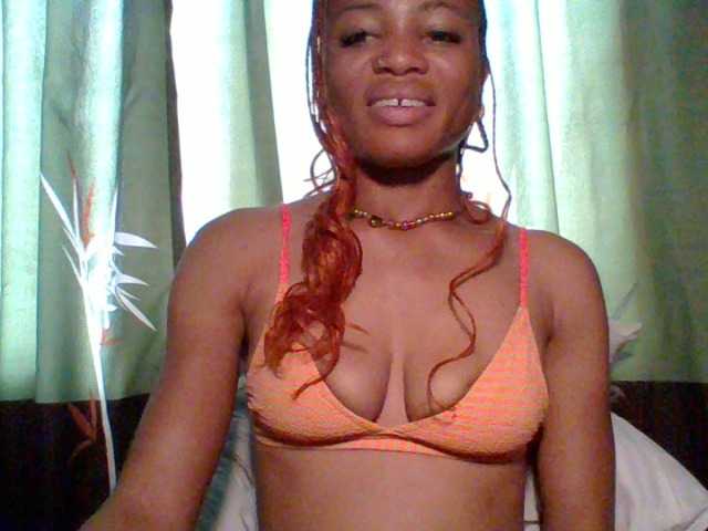 Juicypussy222 live cam preview