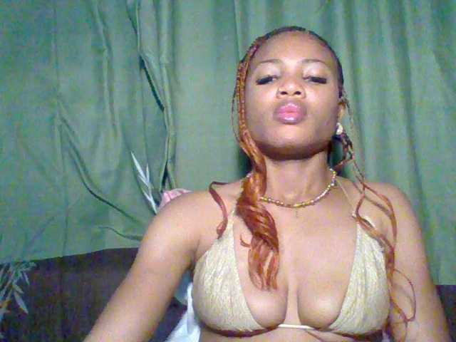 Juicypussy222