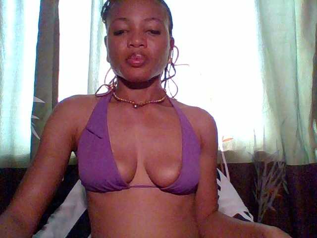 Juicypussy222