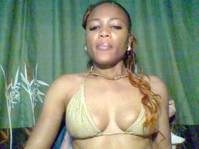 Juicypussy222