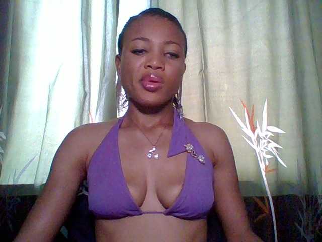 Juicypussy222 live cam preview