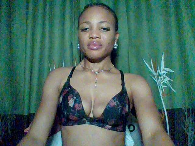 Juicypussy222