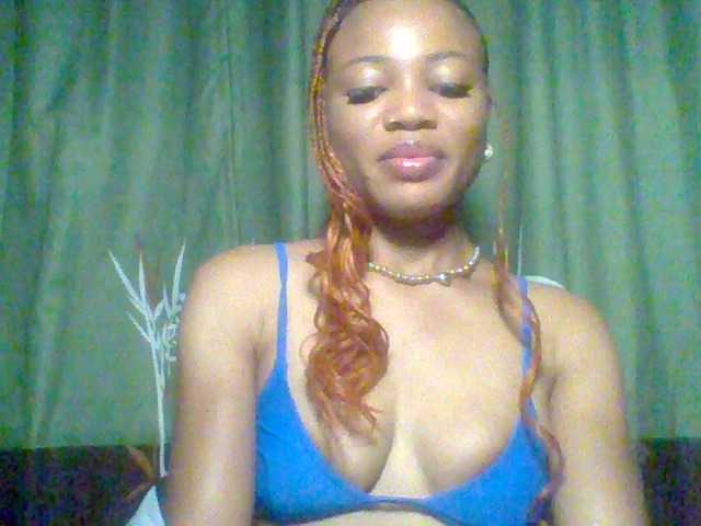 Juicypussy222 live cam preview
