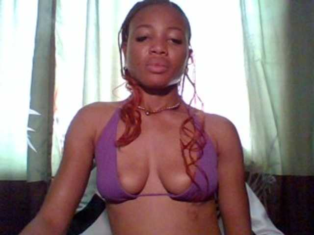 Juicypussy222 live cam preview