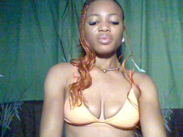 Juicypussy222