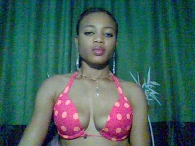 Juicypussy222 live cam preview