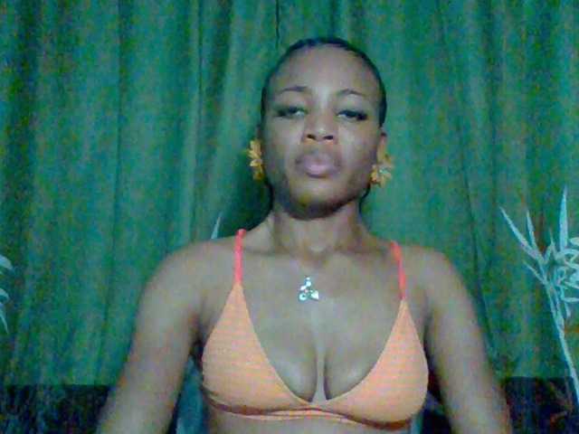 Juicypussy222