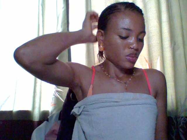Juicypussy222