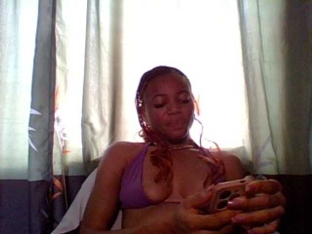 Juicypussy222