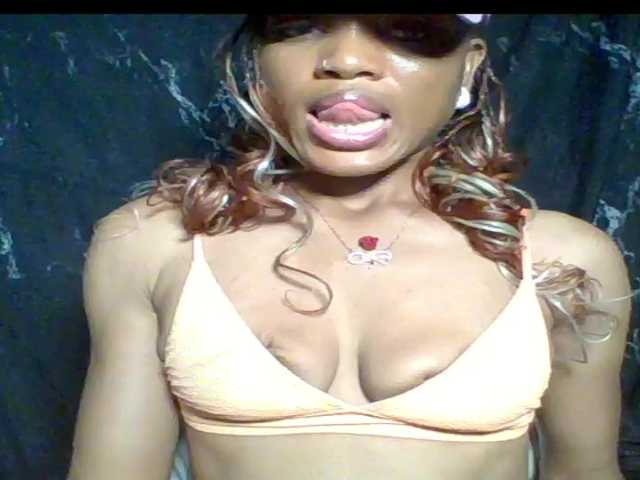 Juicypussy222