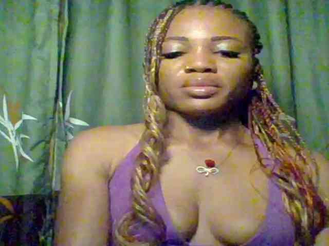 Juicypussy222 webcam