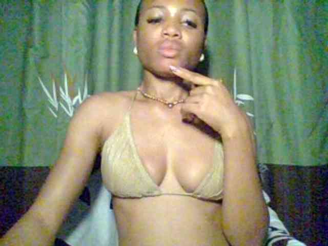 Modèle: Juicypussy222