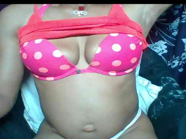 Juicypussy222 webcam