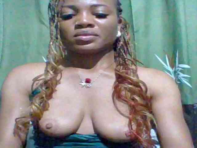 Juicypussy222 webcam