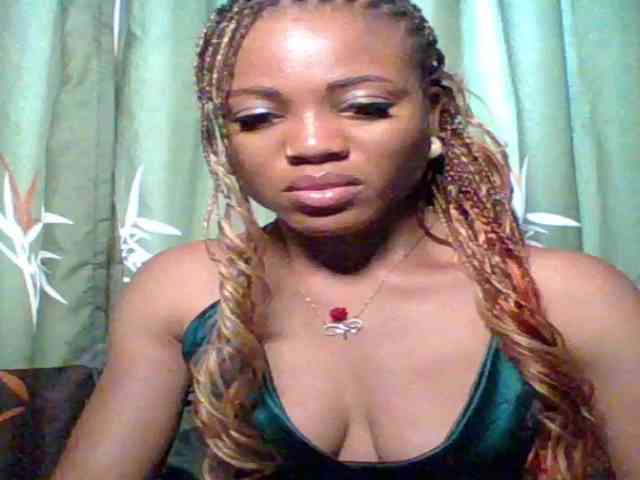 Juicypussy222 webcam