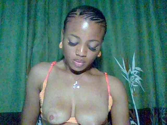 Juicypussy222 webcam