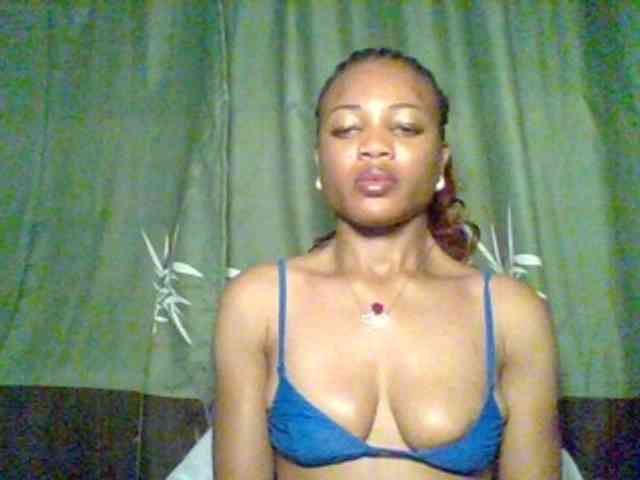 Juicypussy222 webcam
