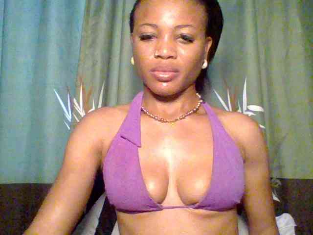 Modèle: Juicypussy222