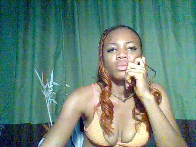 Juicypussy222 webcam