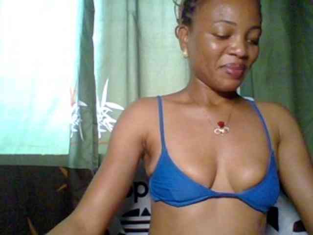 Juicypussy222 webcam