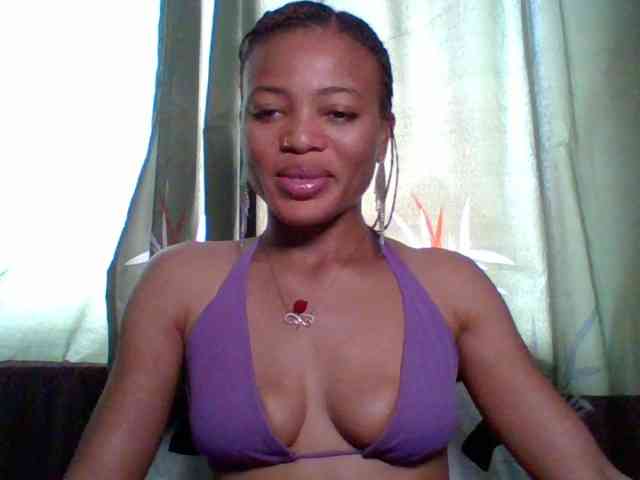 Juicypussy222 webcam