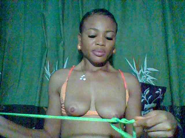 Juicypussy222 webcam