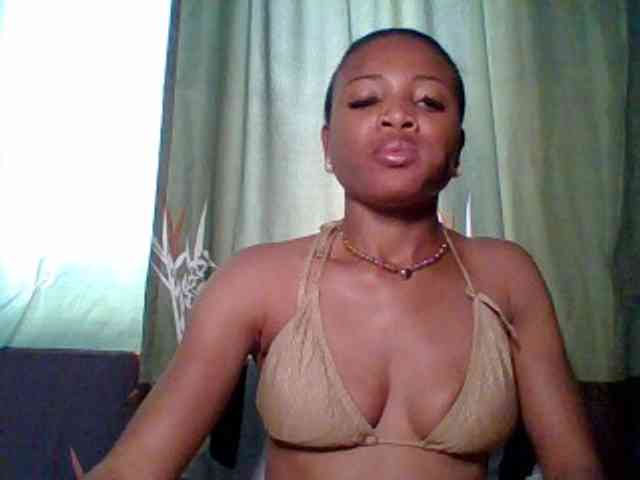 Juicypussy222 webcam