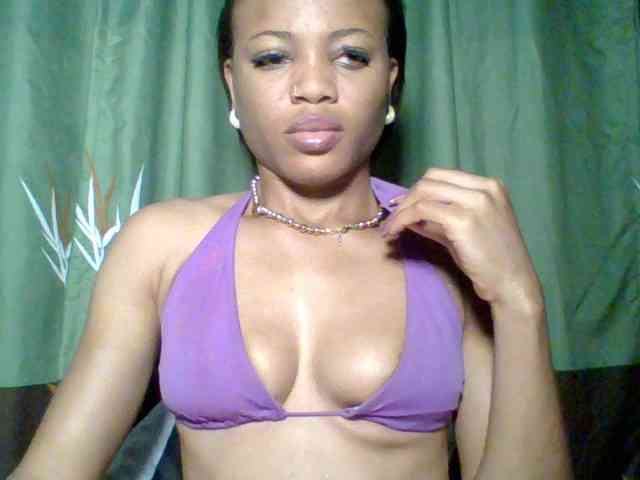 Modèle: Juicypussy222