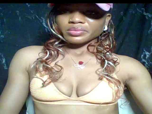 Juicypussy222 webcam